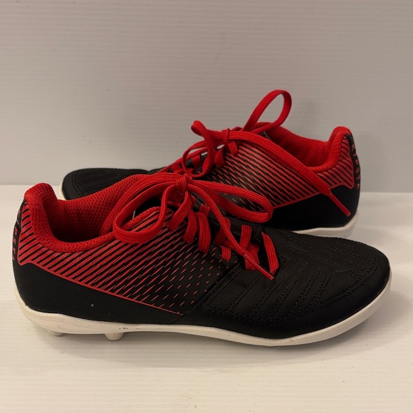 Kipsta Other - KIPSTA Black Soccer Cleats with Red Accents - US Size 1